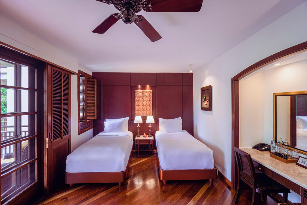 Furama-Resort-Danang-GARDEN-DELUXE-(4)