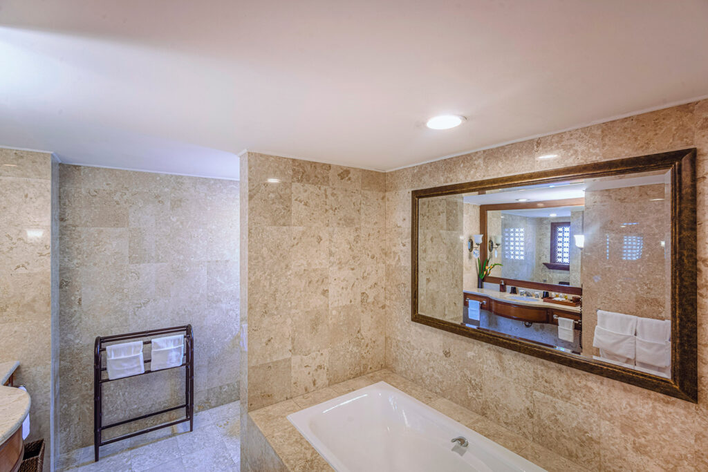 Furama-Resort-Danang-GARDEN-DELUXE-(7)