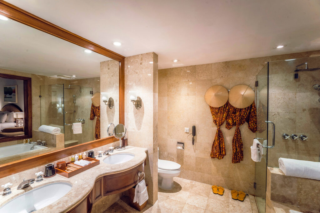 Furama-Resort-Danang-OCEAN-SUITE-(10)