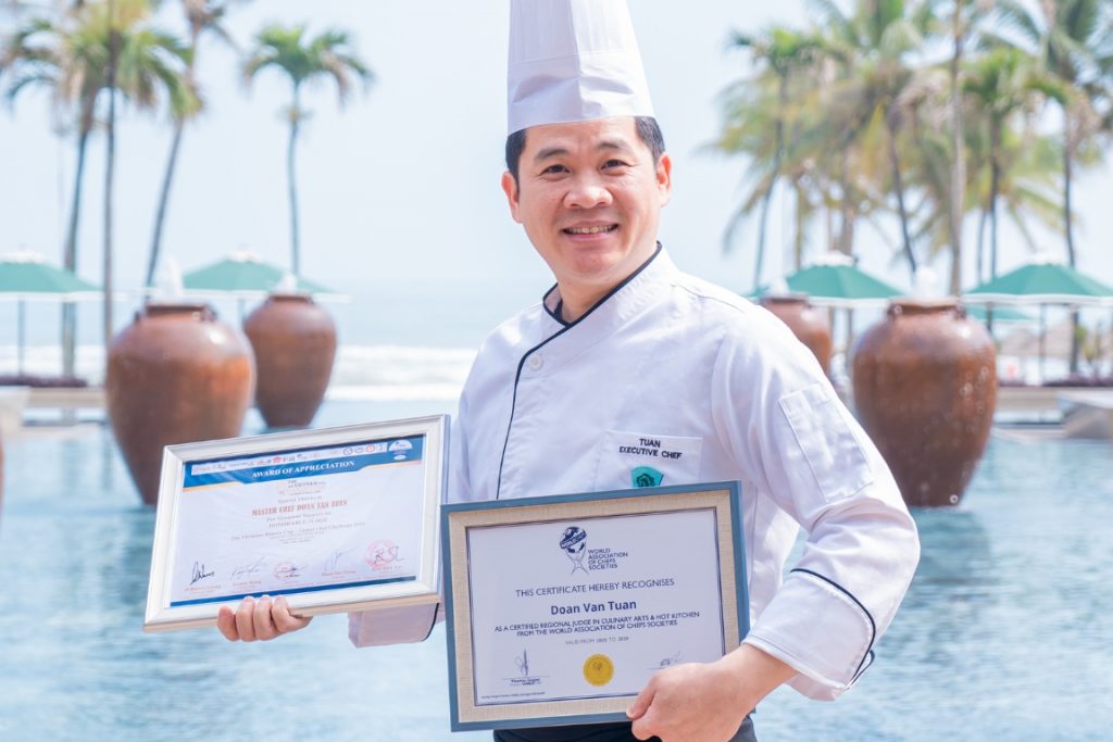 Chúc mừng Tổng Bếp trưởng Doãn Văn Tuấn với danh hiệu Giám Khảo Khu Vực của Worldchefs!