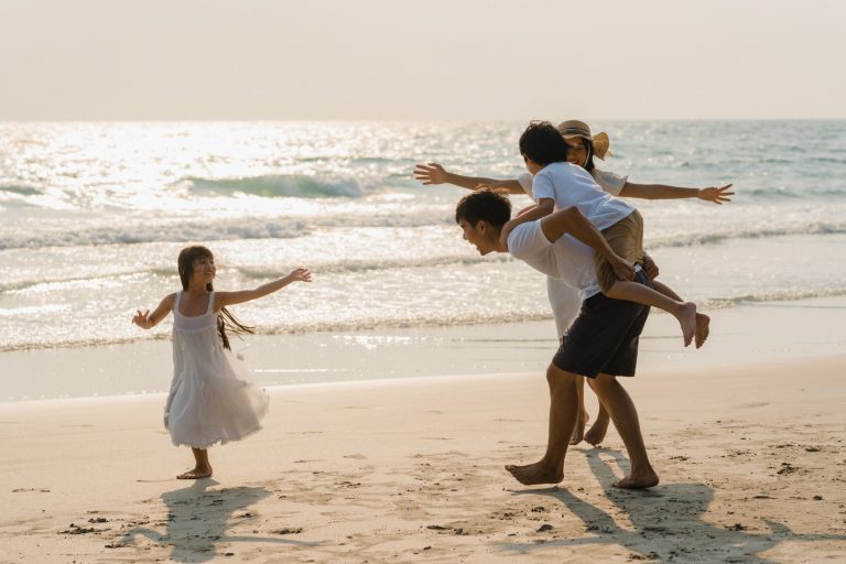 asian-young-happy-family-enjoy-vacation-beach-evening-dad-mom-kid-relax-playing-together-near-sea-when-sunset-while-travel-holiday-lifestyle-travel-holiday-vacation-summer-concept asian-young-happy-family-enjoy-vacation-beach-evening-dad-mom-kid-relax-playing-together-near-sea-when-sunset-while-travel-holiday-lifestyle-travel-holiday-vacation-summer-concept