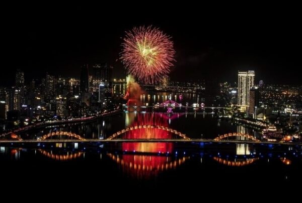 DIFF 2025 phao hoa Da Nang, man trinh dien phao hoa quoc te, le hoi phao hoa song Han, anh phao hoa bung no