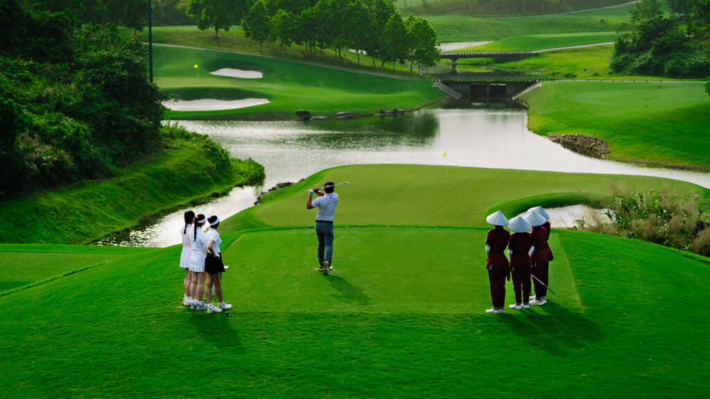 Пакет Furama Golf & Stay